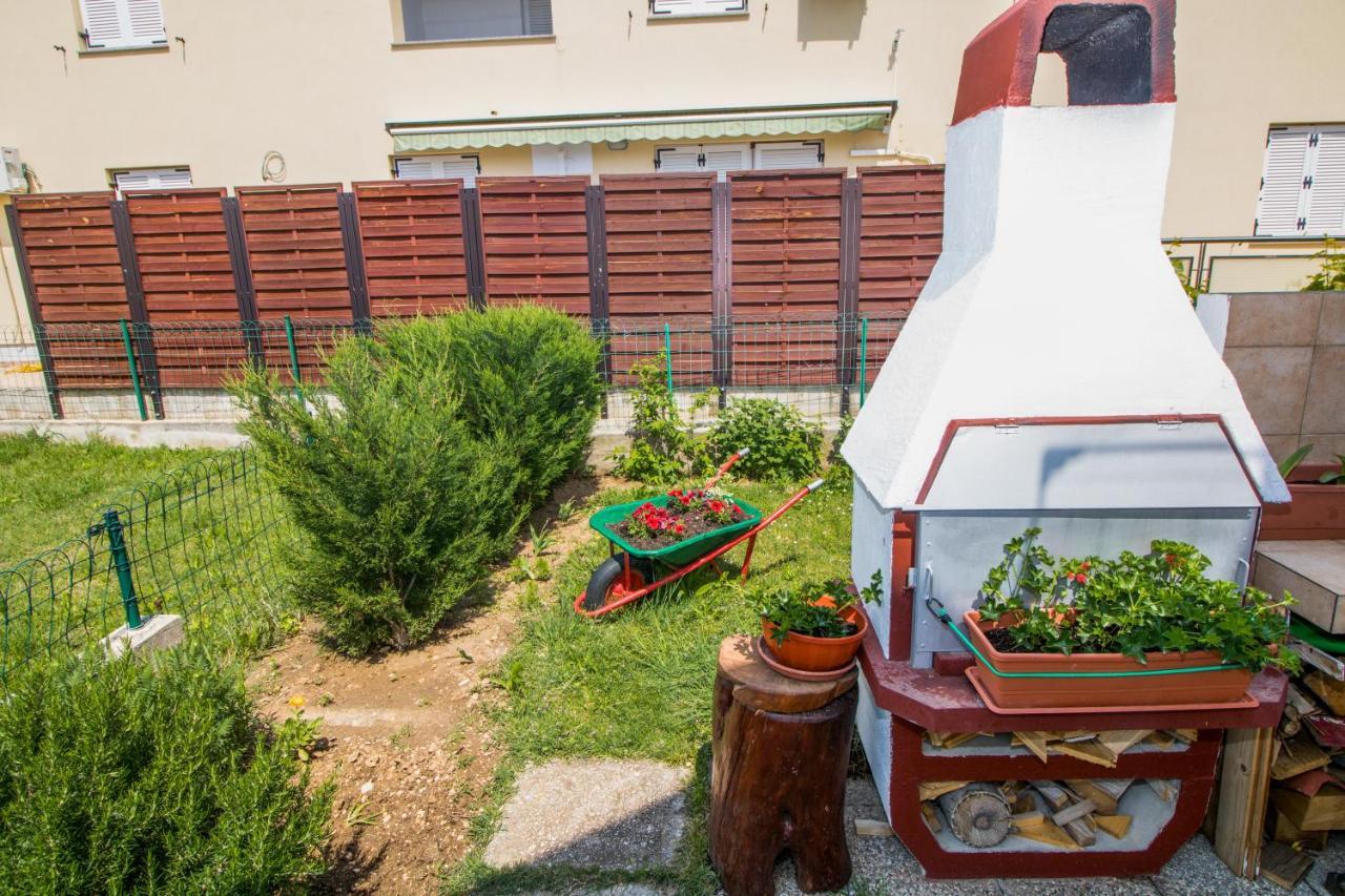 Rooms & Apartment Albina Baška Exterior foto